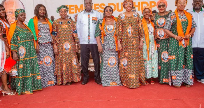 presidentielle-2025-les-femmes-du-rhdp-a-lassaut-du-terrain