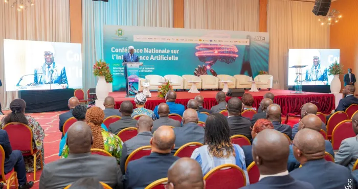 conference-nationale-de-lia-beugre-mambe-exhorte-la-jeunesse-ivoirienne-a-hisser-haut-la-cote-divoire