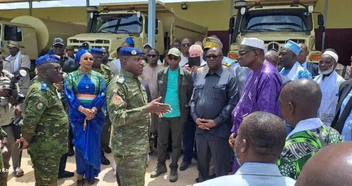 appui-aux-populations-larmee-deploie-un-camp-de-genie-civil-a-odienne
