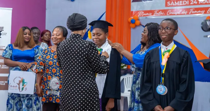 celebration-du-merite-et-de-lexcellence-au-lycee-mami-faitai-de-bingerville-mariame-diaby-honore-317-filles