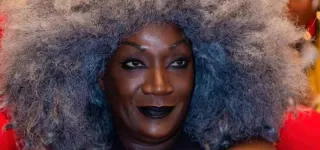 murielle-laubouet-liguer-la-drole-de-dame-emportee-par-un-cancer-a-paris