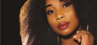 jodel-clemence-chantre-ivoirienne-residant-au-maroc-loriginalite-manque-dans-le-milieu-des-chantres-chretiens