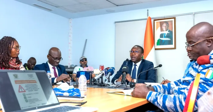 accident-tragique-sur-la-voie-express-yopougon-adjame-le-gouvernement-exprime-sa-compassion-aux-victimes-2