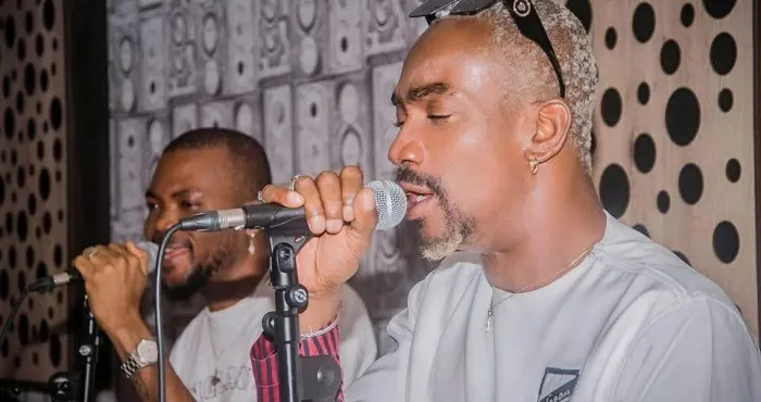 concert-a-quelques-jours-de-son-show-au-sofitel-yabongo-lova-recoit-des-soutiens