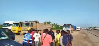 incivisme-routier-30-camions-poids-lourds-interceptes-pour-non-respect-de-la-plage-horaire-de-circulation