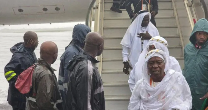 hadj-2025-le-retour-des-pelerins-sous-le-regard-bienveillant-des-autorites-ivoiriennes