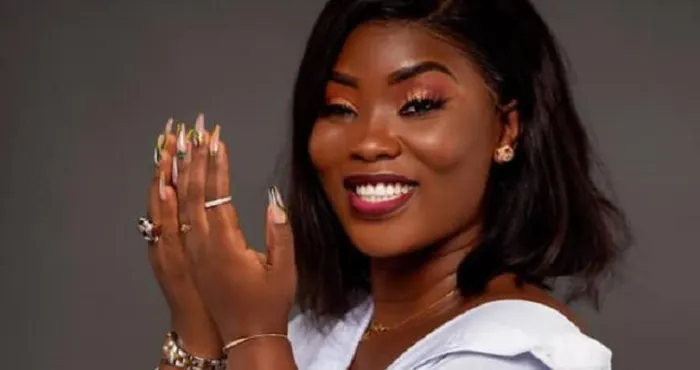 showbiz-roseline-layo-reconnaissante-aux-medias-pour-leur-soutien