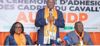 face-a-une-opposition-provocatrice-le-rhdp-affiche-son-bilan-et-sa-serenite