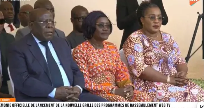 media-rassemblement-web-tv-fait-peau-neuve
