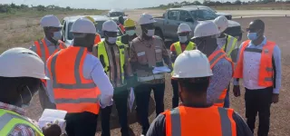 aviation-le-patron-de-la-boad-simpregne-des-chantiers-de-laeroport-de-korhogo
