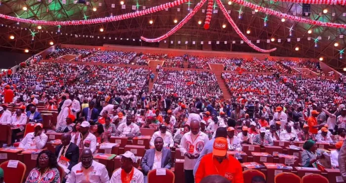2e-congres-du-rhdp-le-parti-au-pouvoir-affiche-sa-force-entre-enracinement-national-et-poids-institutionnel