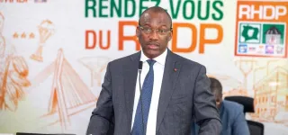 mamadou-toure-porte-parole-adjoint-du-gouvernement-alassane-ouattara-sera-notre-candidat