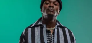 apres-lannulation-de-son-concert-debordo-a-nama-bouake-tes-ennemis-tentourent