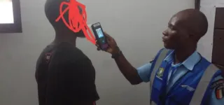 ivre-au-volant-un-conducteur-de-gbaka-interpelle-et-defere-devant-le-parquet