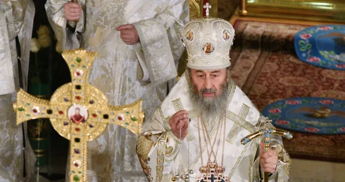zelensky-frappe-fort-le-chef-de-leglise-orthodoxe-dechu-de-sa-nationalite-ukrainienne-un-seisme-politico-religieux