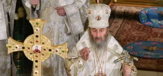 zelensky-frappe-fort-le-chef-de-leglise-orthodoxe-dechu-de-sa-nationalite-ukrainienne-un-seisme-politico-religieux