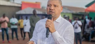 fin-de-tournee-dans-lest-du-pays-jean-louis-billon-note-un-franc-succes