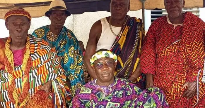 le-nouveau-chef-de-becedi-engage-pour-le-developpement-du-village
