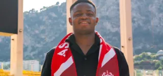 mercato-2025-livoirien-konate-oumar-signe-a-las-monaco