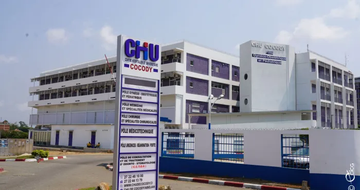 chu-de-cocody-lhopital-se-renforce-avec-des-equipements-ophtalmologiques-de-pointe