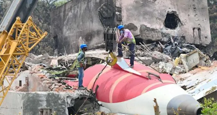 crash-du-boeing-787-dair-india-ce-que-devoile-le-rapport-denquete