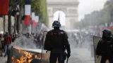 france une fete nationale sous tension