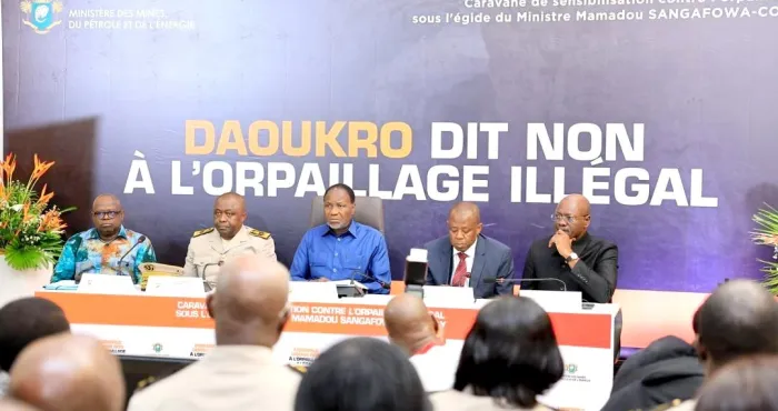 les-verites-du-ministre-sangafowa-sur-lorpaillage-illegal-99-des-sites-illegaux-sinstallent-avec-laccord-des-communautes-locales