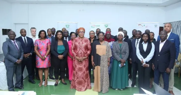 leadership-et-management-letat-et-le-secteur-prive-sunissent-pour-renforcer-les-capacites