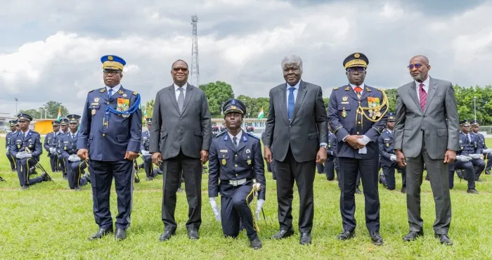 zambakro-120-officiers-issus-de-11-pays-dafrique-recoivent-leurs-epaulettes
