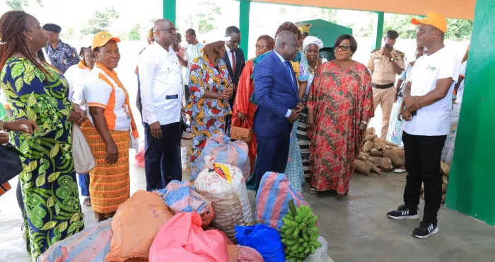 district-des-montagnes-le-gouvernement-offre-plusieurs-marches