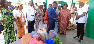 district-des-montagnes-le-gouvernement-offre-plusieurs-marches