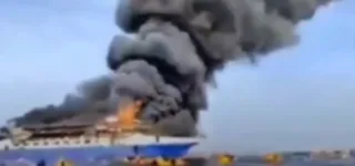 indonesie-au-moins-cinq-morts-dans-lincendie-dun-ferry