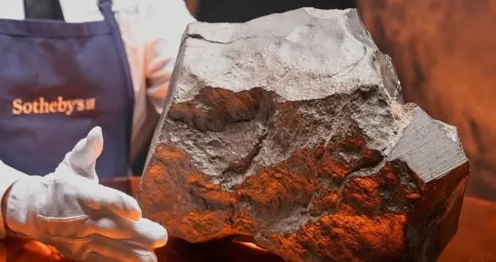niger-une-meteorite-vendue-a-5-millions-de-dollars-les-autorites-ouvrent-une-enquete