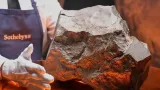 niger une meteorite vendue a 5 millions de dollars les autorites ouvrent une enquete