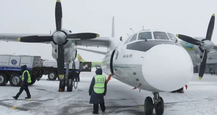 crash-aerien-en-russie-un-avion-avec-49-personnes-a-bord-porte-disparu