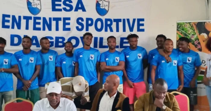 ligue-1-les-nouvelles-recrues-de-lentente-sportive-dagboville-presentees
