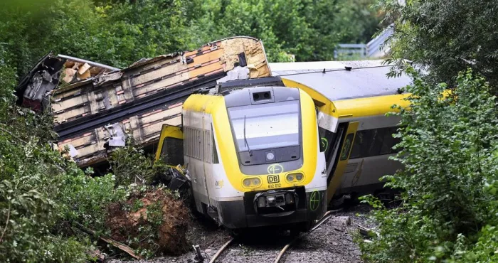 allemagne-au-moins-trois-morts-et-de-nombreux-blesses-suite-a-un-deraillement-de-train