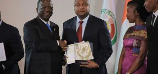 fintech-deux-pepites-ivoiriennes-choisies-pour-digitaliser-les-attestations-automobiles-en-guinee