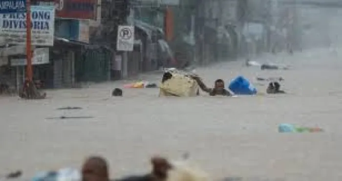 chine-pres-de-300-000-personnes-evacuees-a-shanghai-a-cause-dun-typhon-au-moins-48-morts