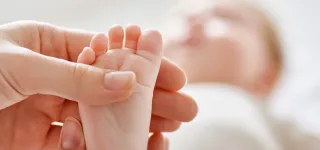 etats-unis-naissance-du-plus-vieux-bebe-au-monde