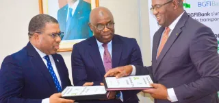 plus-de-1-milliard-f-cfa-pour-de-nouveaux-taxis-compteurs