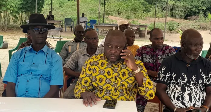 ile-boulay-2-la-guerre-des-chefs-bloque-la-voix-du-developpement