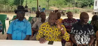 ile-boulay-2-la-guerre-des-chefs-bloque-la-voix-du-developpement