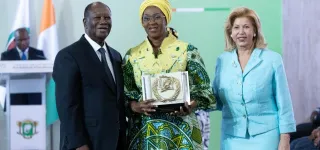 un-hommage-litteraire-national-anzata-ouattara-couronnee-au-prix-national-dexcellence-2025