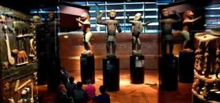 le-musee-du-quai-branly-fait-ses-adieux-aux-objets-dart-pilles-au-benin
