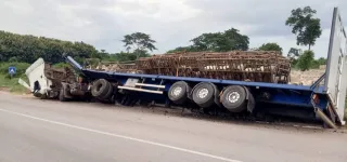 lakota-un-camion-de-gaz-fantome-seme-la-panique-avant-de-finir-sa-course-dans-un-caniveau