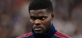 thomas-partey-dans-la-tourmente-libere-sous-caution-apres-des-accusations-de-viol