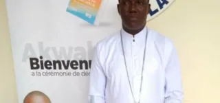 dedicace-dr-gnawa-jacques-presente-les-cles-dun-ministere-fidele-et-efficace
