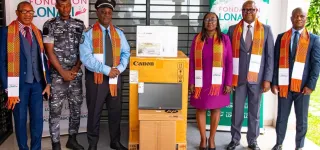 action-rse-la-fondation-lonaci-equipe-le-district-de-police-de-marcory