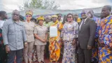 elinzue le nouveau chef nanan assoumou baka ii officiellement intronise